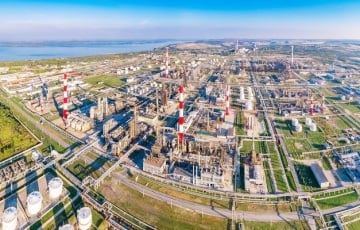 У Расіі пасля ранішняй атакі дронаў палае ўжо другі НПЗ